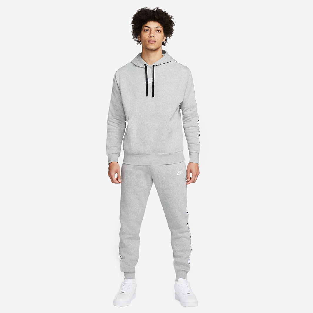 nike essential tracksuit