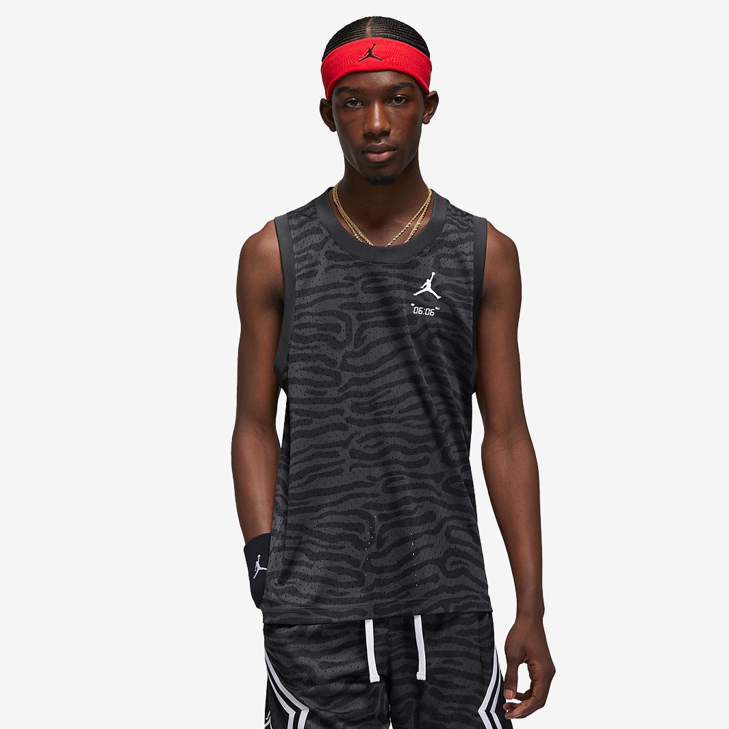 Nike jordan tank clearance top