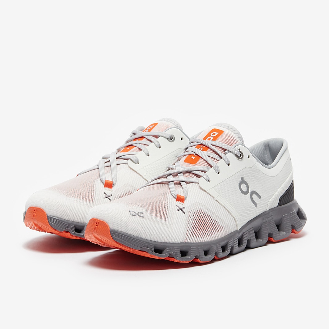 Cloud axis sale pro sneakers