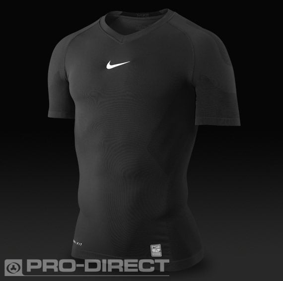 Ceñida de entrenamiento - Camiseta Térmica - Camiseta Manga Corta - Nike Pro Combat Hypercool - Negro/Blanco | Pro:Direct Soccer