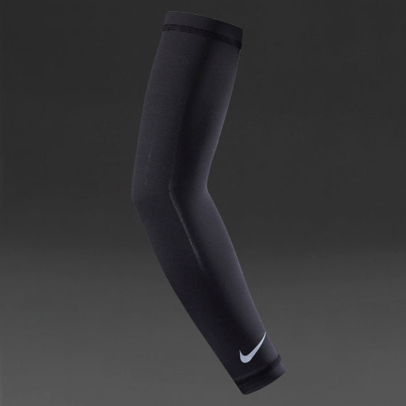 Nike LW Running Sleeves - Nike Accessories - Black - Silver