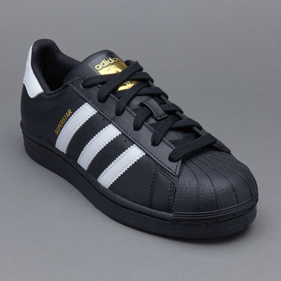 Adidas originals junior superstar foundation trainer 2024 white  black