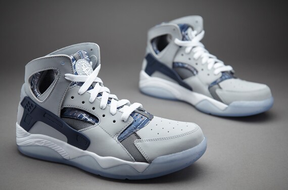 Nike flight outlet huarache georgetown