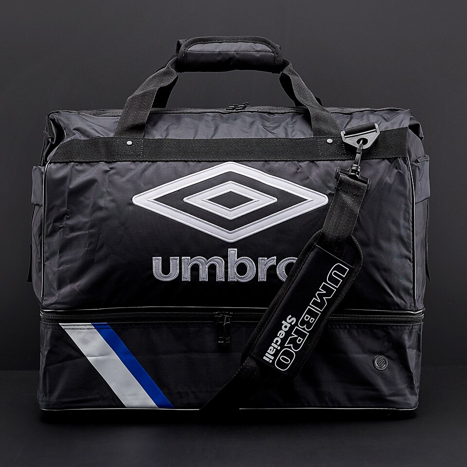 Umbro Speciali Holdall - Bags & luggage - Holdall - Black