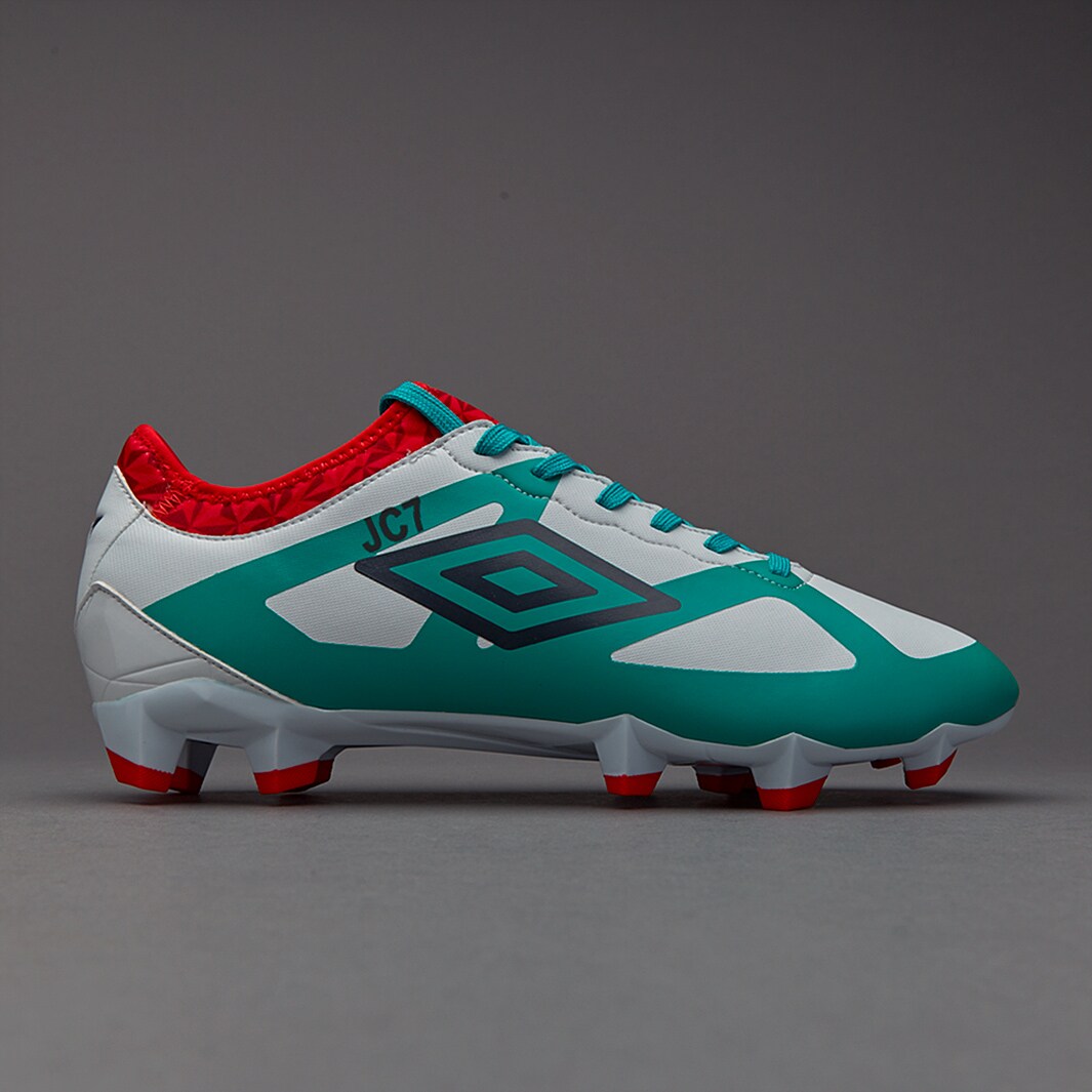 Umbro Football Umbro Velocita Iii Club Hg Umbro Men's Velocita III