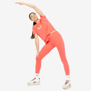 Mallas Nike Dri-FIT Go para mujer | Pro:Direct Soccer