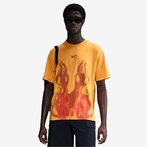 Camiseta Nike Sportswear | Pro:Direct Soccer