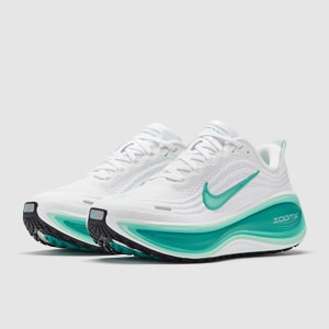 Nike Donna Vomero Plus | Pro:Direct Soccer