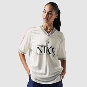 Haut Nike Sportswear V-Neck Jersey pour Femme | Pro:Direct Soccer