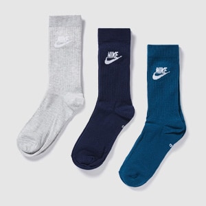 Calcetines Nike Sportswear Everyday Essential Crew (3 Pairs) | Pro:Direct Soccer