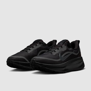 Nike Vomero 18 GORE-TEX Aguaproof | Pro:Direct Soccer