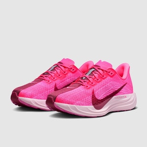 Nike Pegasus Plus para mujer | Pro:Direct Soccer