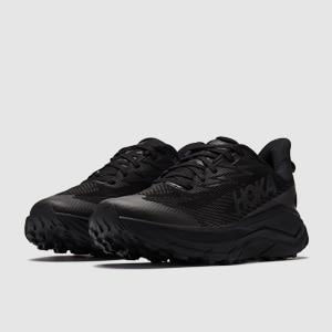 Hoka Womens Challenger 8 GORE-TEX - Black/Carbon Black | Pro:Direct Running