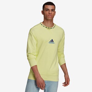 adidas Juventus 21/22 Icon Crew Sweatshirt | Pro:Direct Soccer