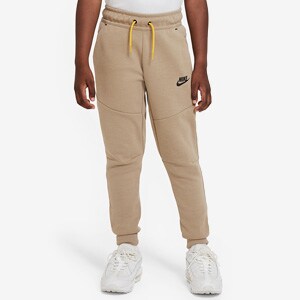nike cargo pocket joggers in oatmeal