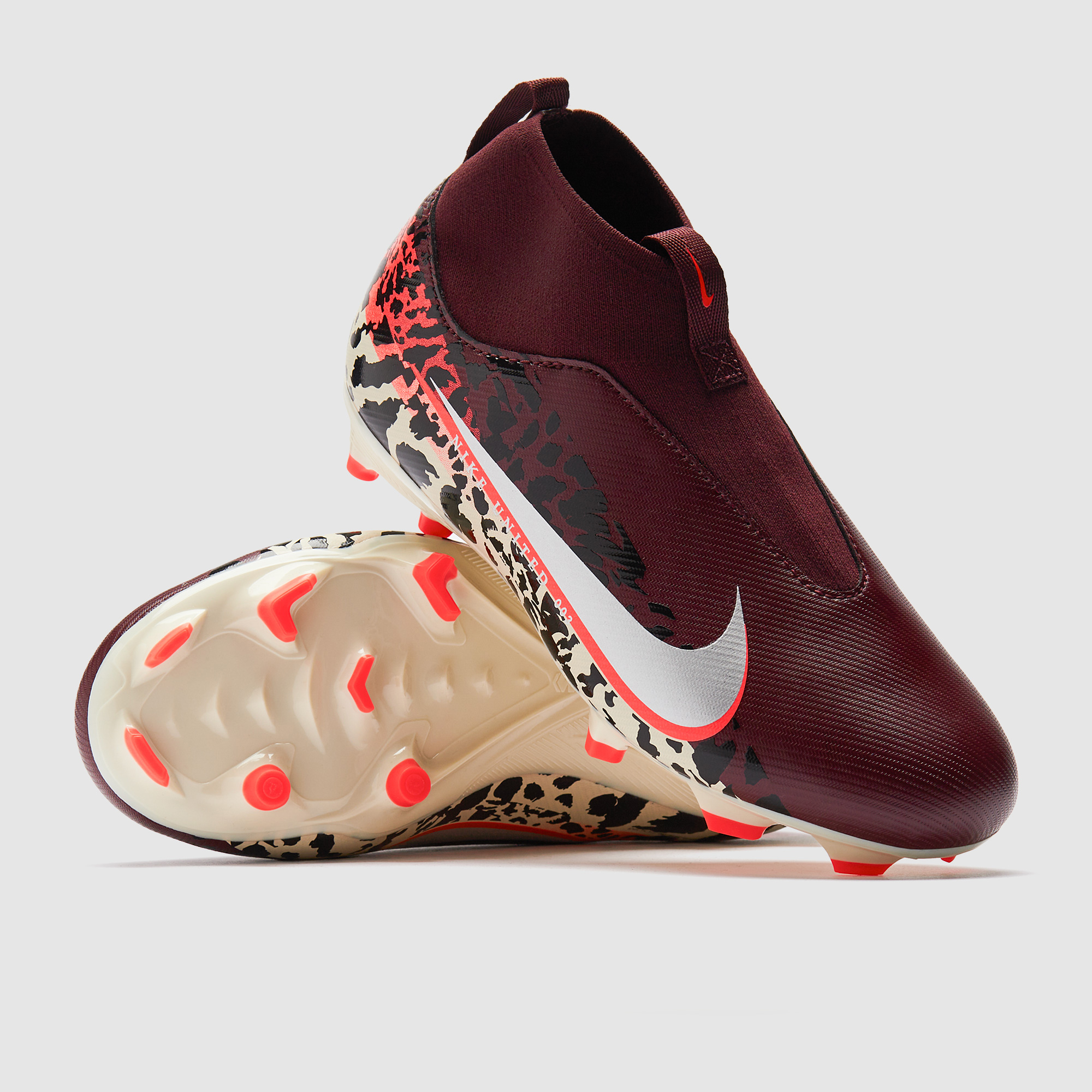Crampons Foot Enfant pas cher - Meilleures ofes sur le neuf et l'occasion