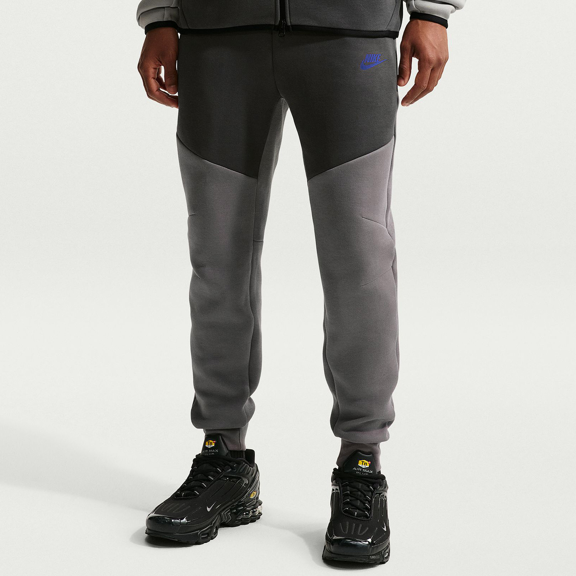 Nike Sportswear Tech Fleece Joggers Grey