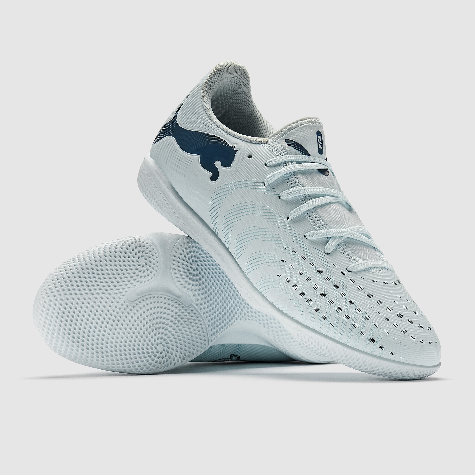 indoor soccer shoes size 10