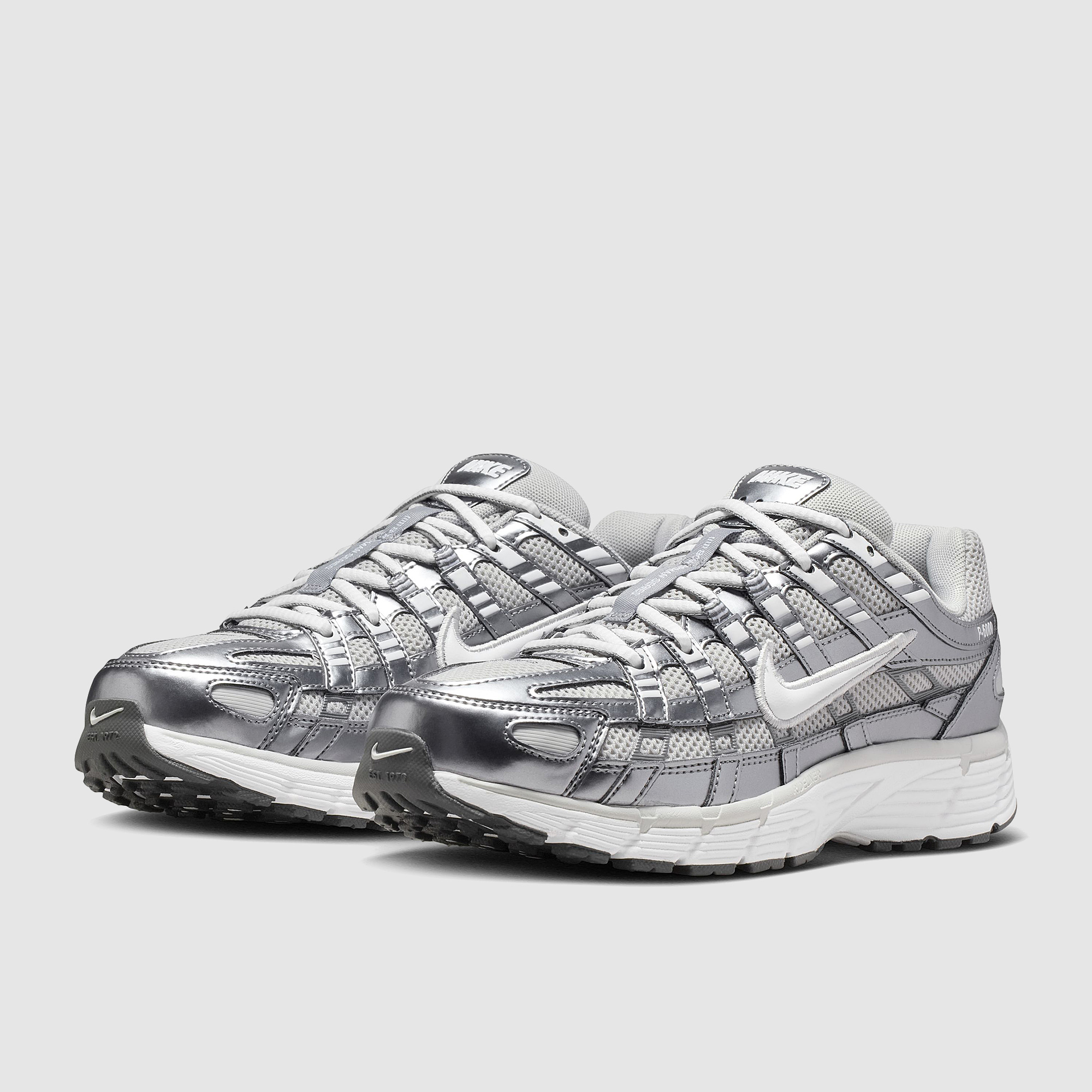Nike Sportswear Womens P 6000 Grey Fog White Metallic Cool Grey Cool Grey Silver