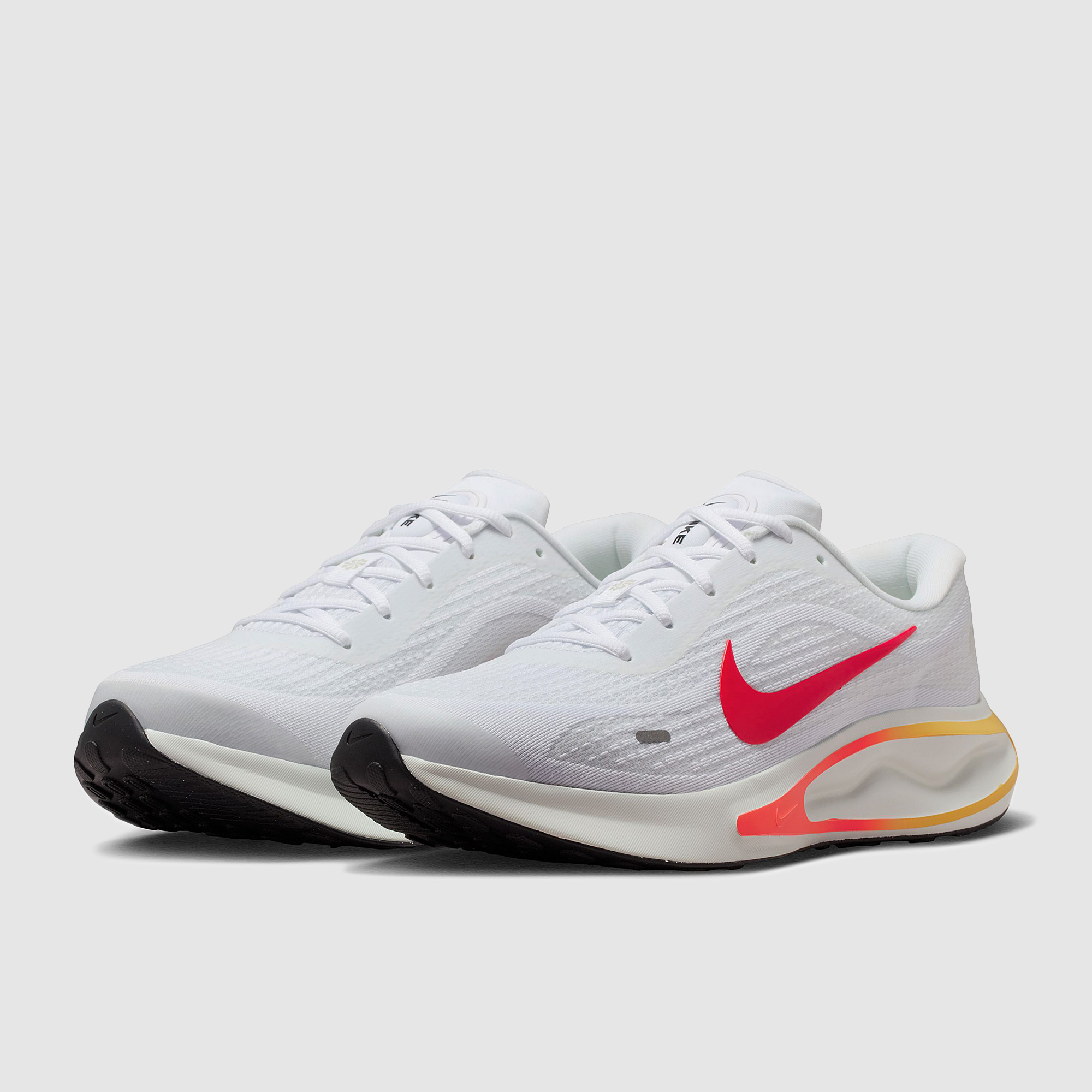 Nike Journey Run Brt Crimson Spruce Aura Topaz Gold Black White