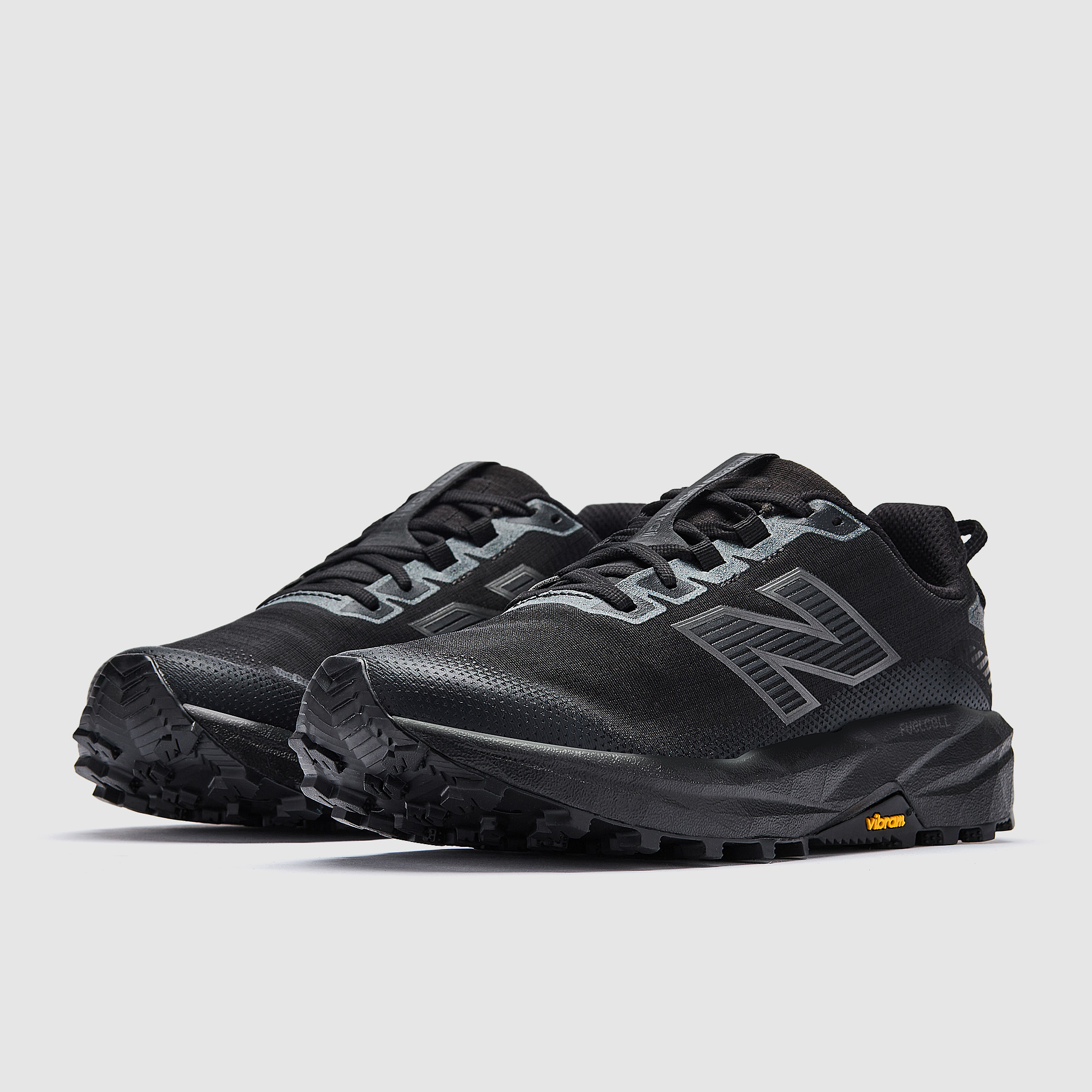 New Balance Rebel Trail Metallic Black