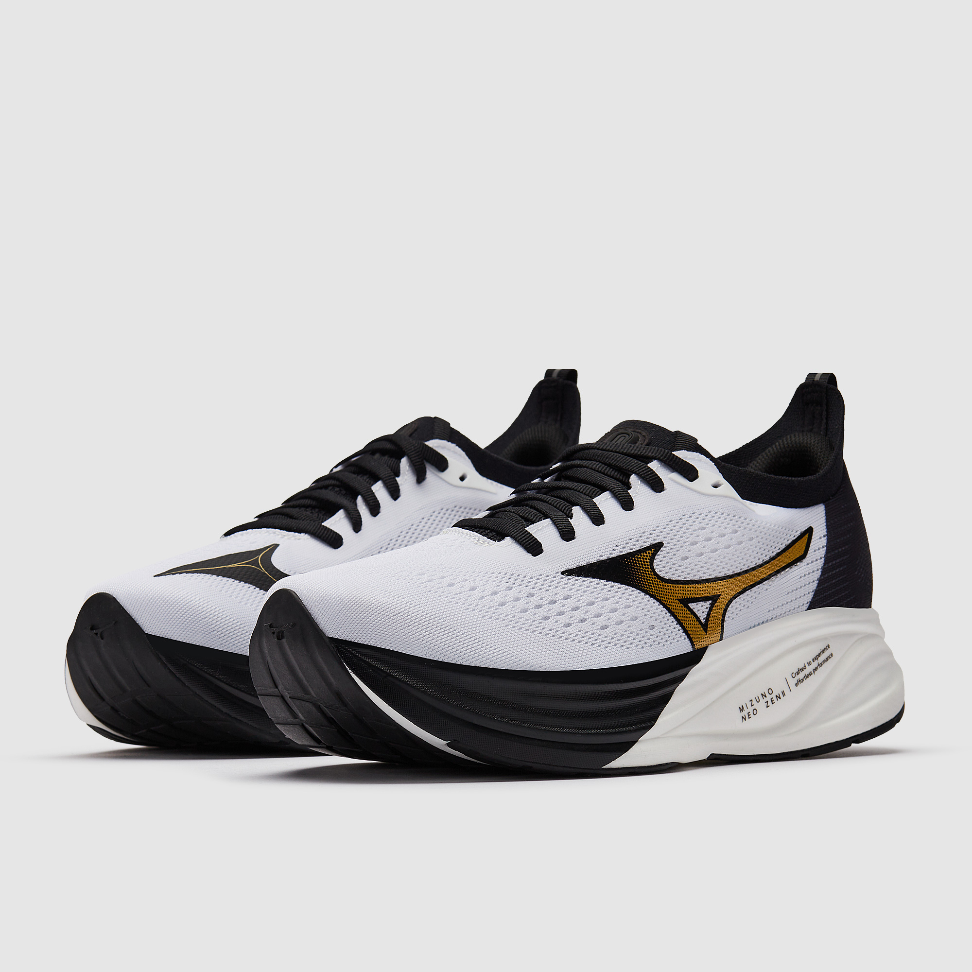 Mizuno Neo Zen 2 Gold Black White  Size 8