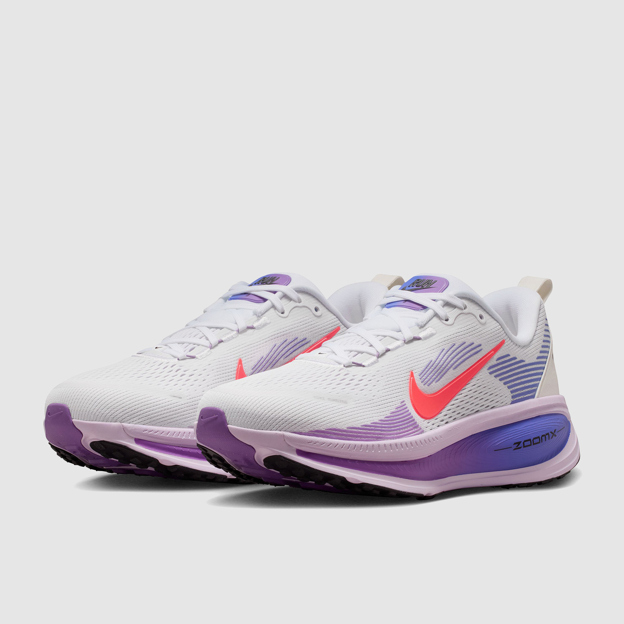 Nike Womens Vomero 18 Hot Lava Violet Mist Sapphire Brt Violet Black White