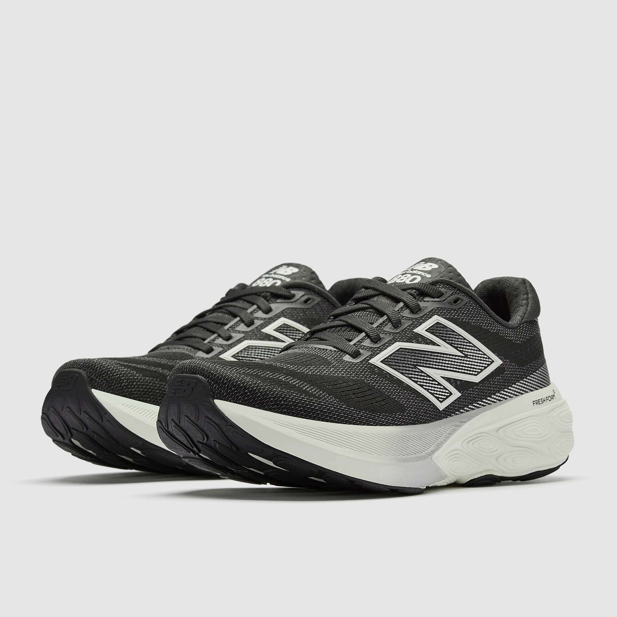 New Balance Womens 880 V15 Cement Sea Salt Silver Metallic Black