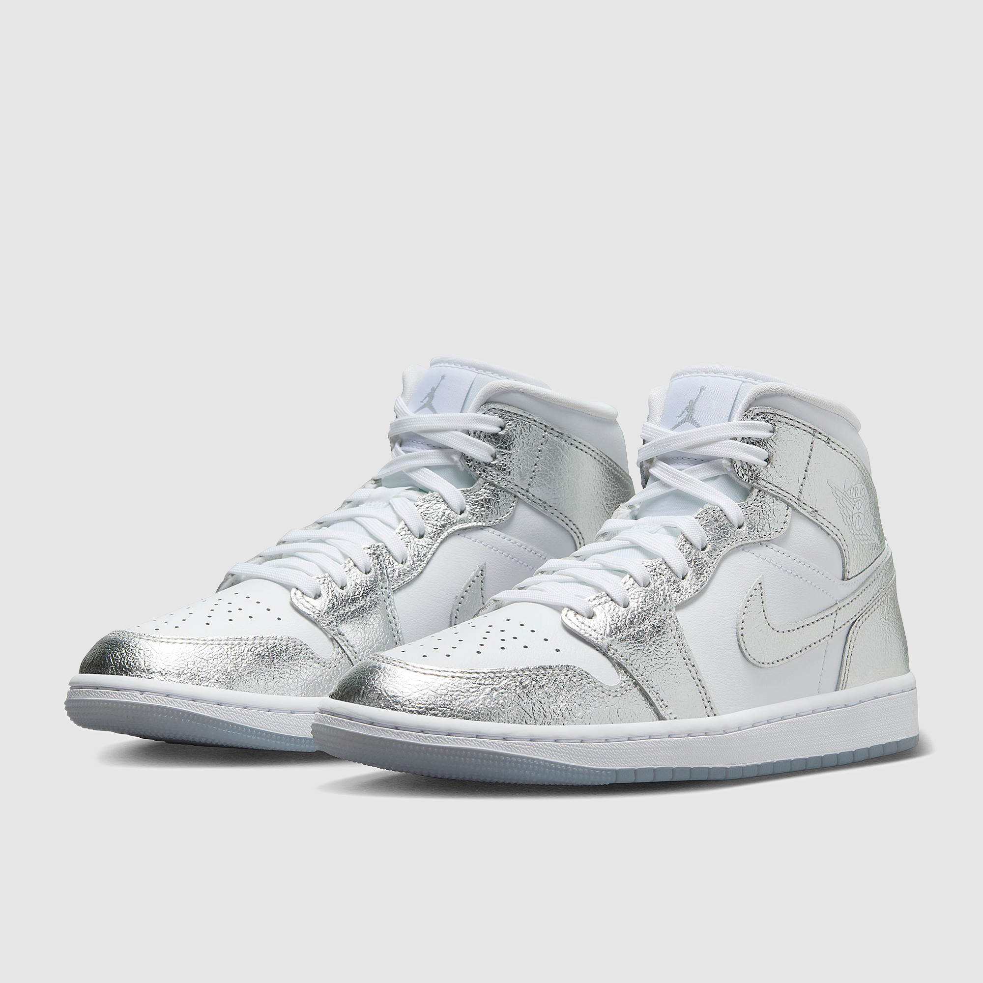 Jordan Womens Air 1 Mid Se Mtlc Silver Wolf Grey White