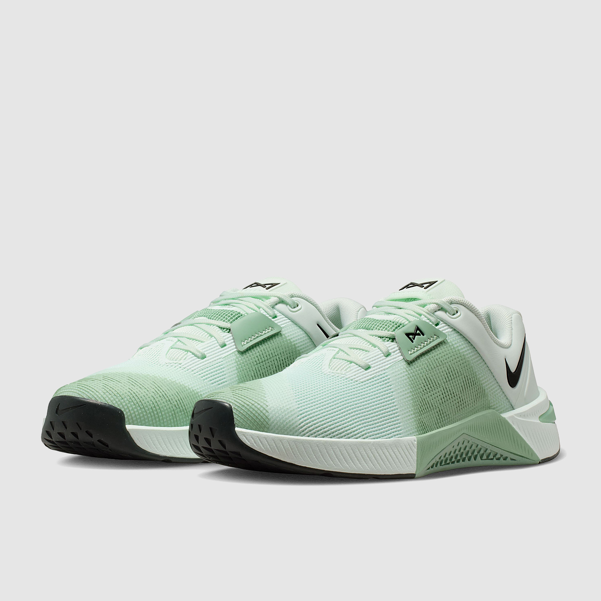Nike Womens Metcon 10 Barely Black Steam Lt Silver Green