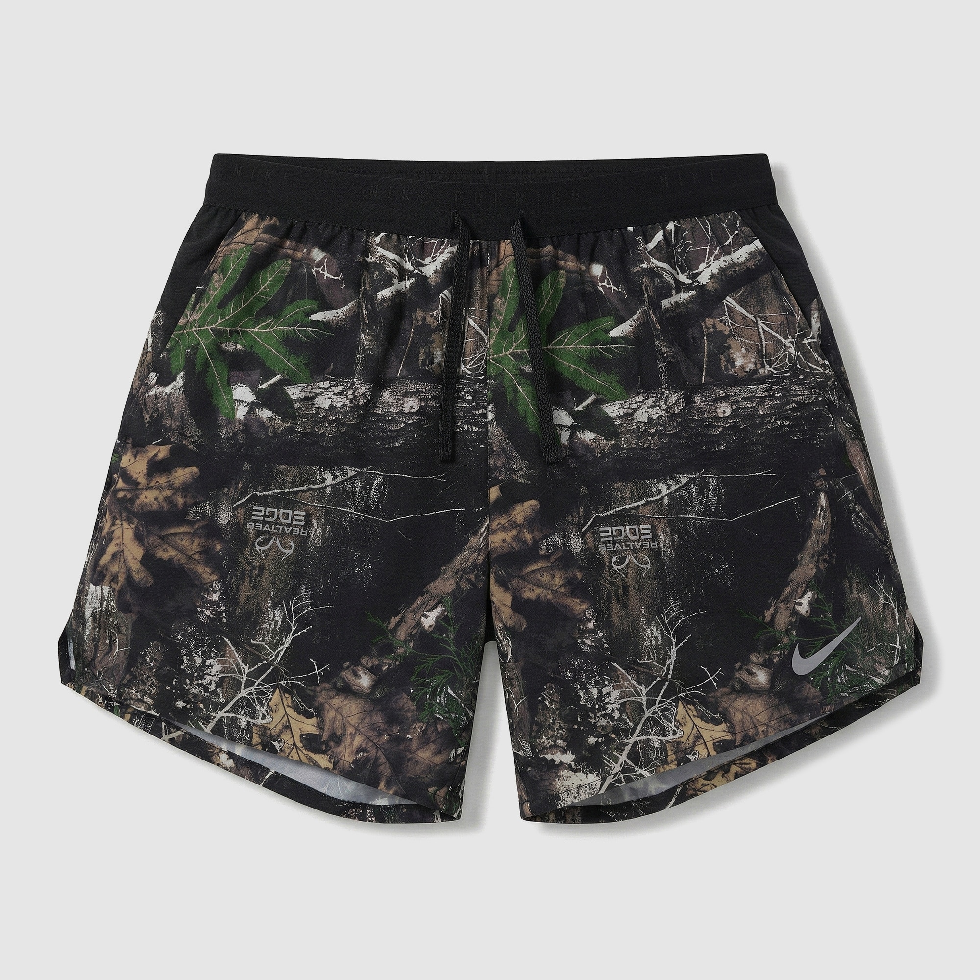 sports direct mens nike shorts