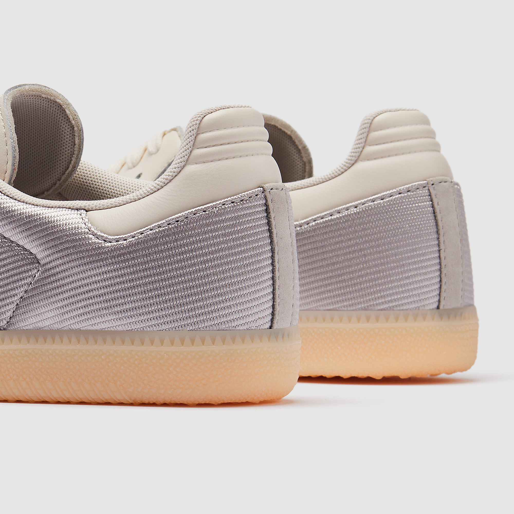 adidas gazelle silver green womens adidas Samba OG 'White Clear Orange Gum'