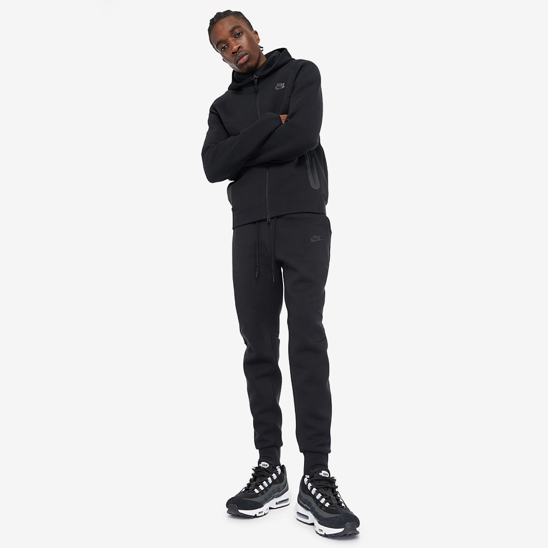 nike tech fleece slim fit joggers black