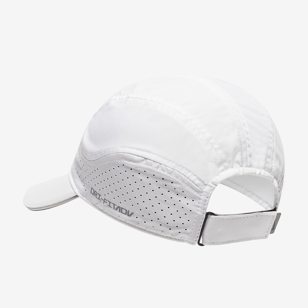 nike reflective cap