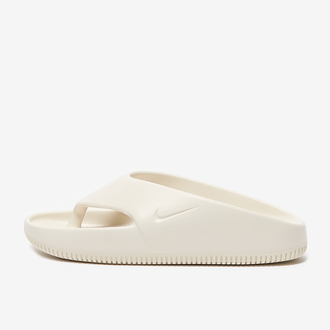 nike flip flops womens