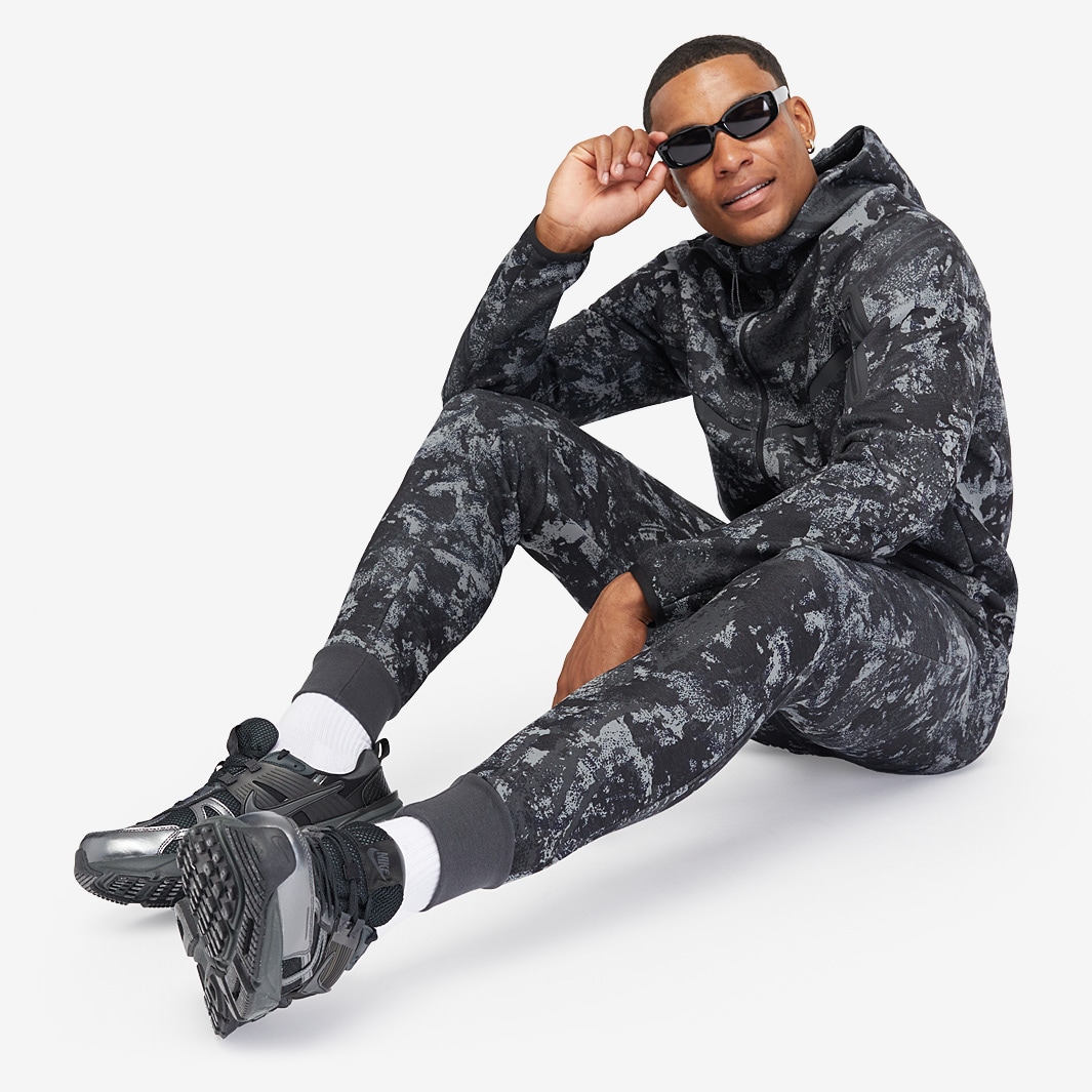 nike tech fleece tracksuit white camo