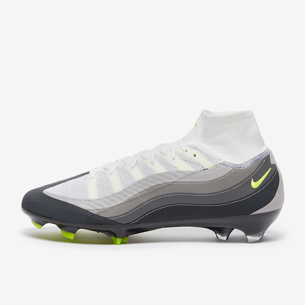 trending shoes for men nike