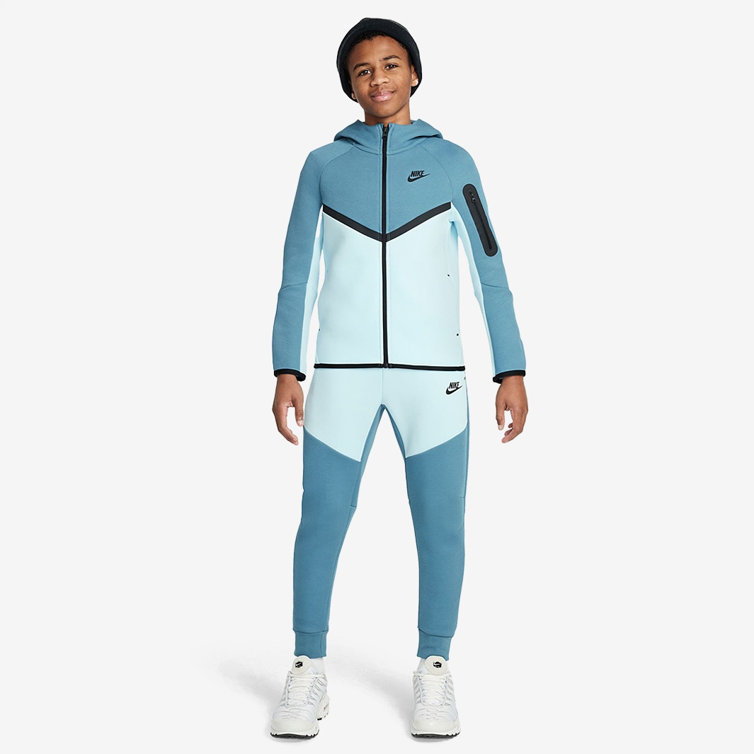 tech fleece tracksuit light blue