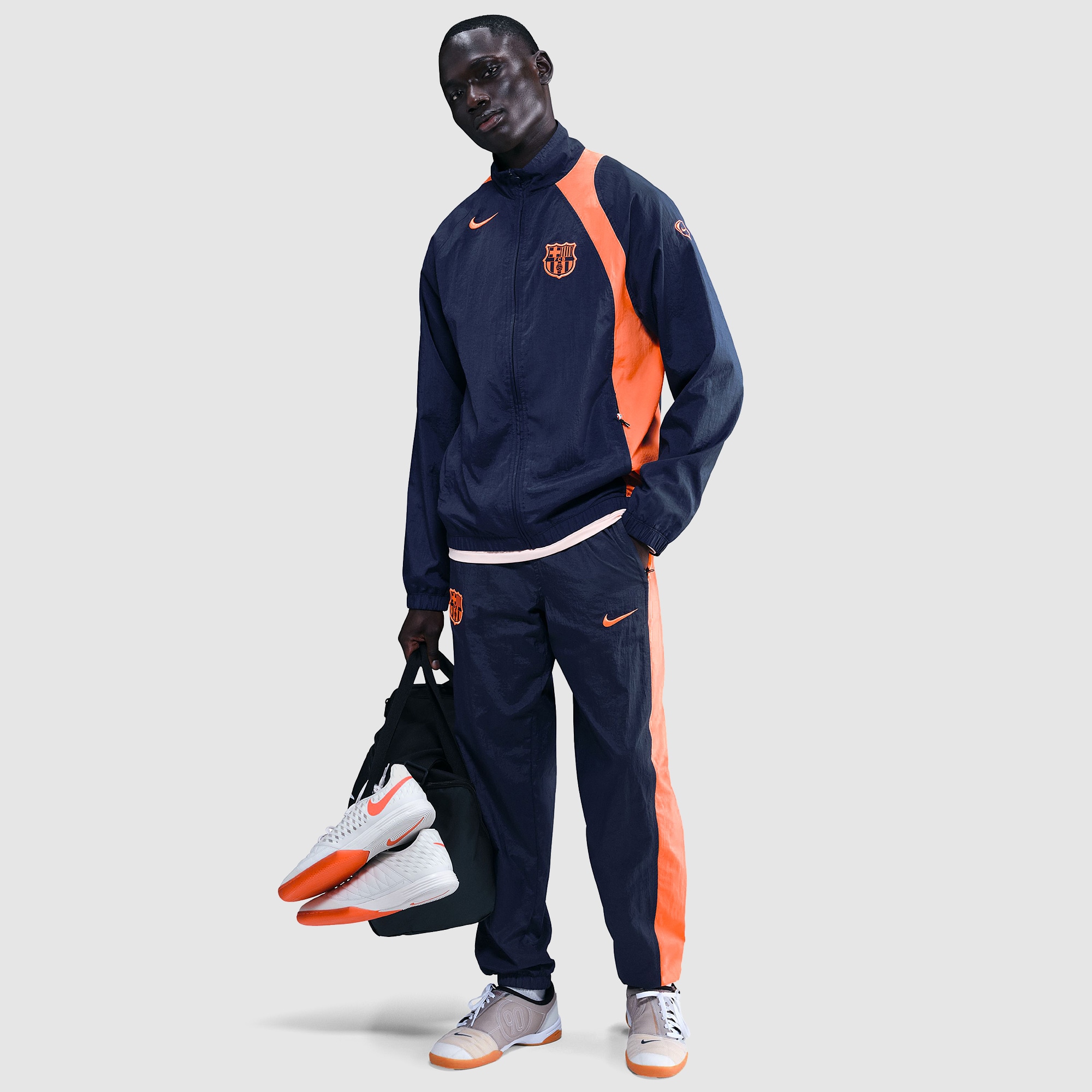 Nike FC Barcelona 25/26 Total 90 Woven Third Track Pants