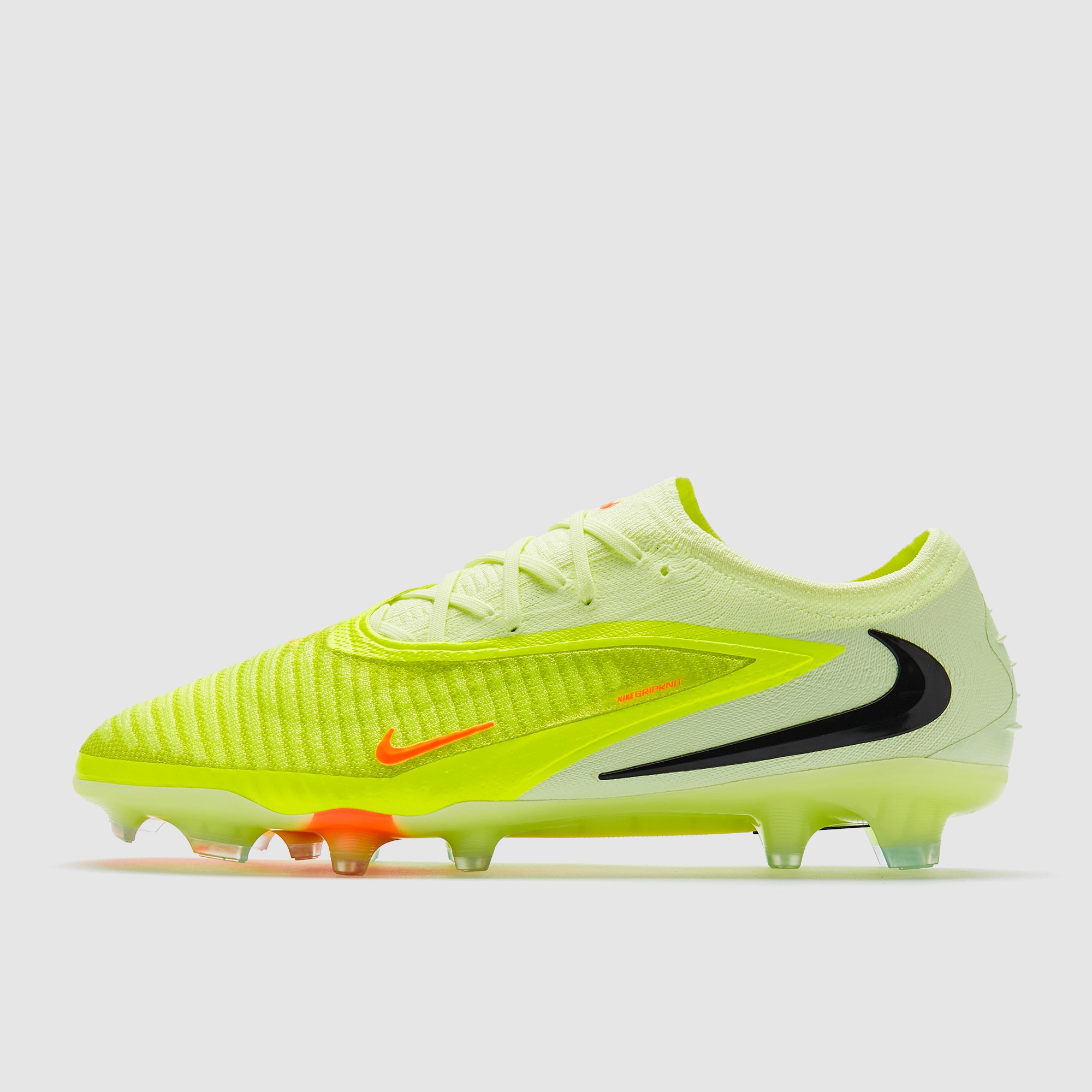 nike football boots at low price