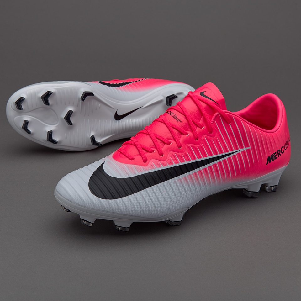 Футбольные бутсы Nike Mercurial Vapor