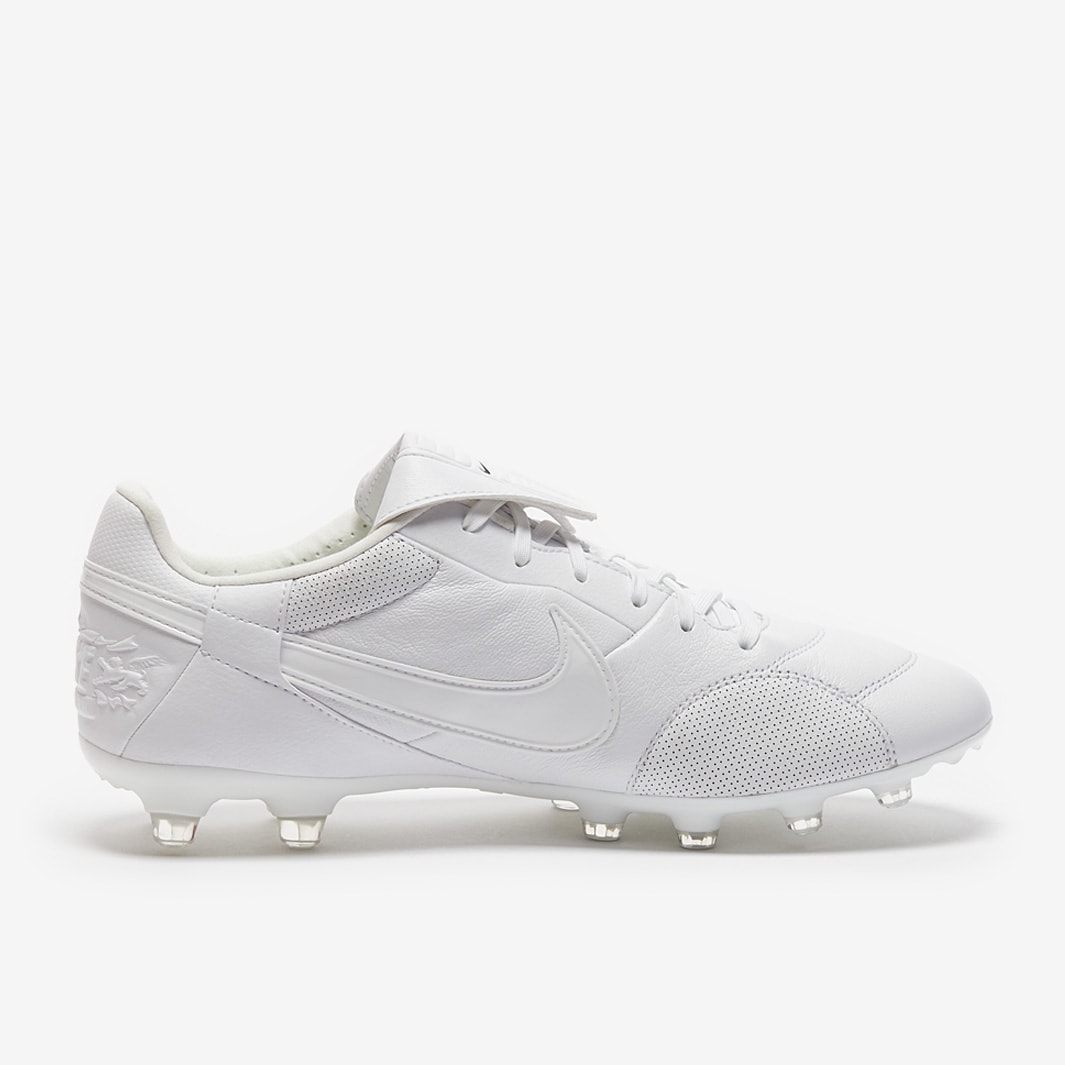 nike white boots shoes