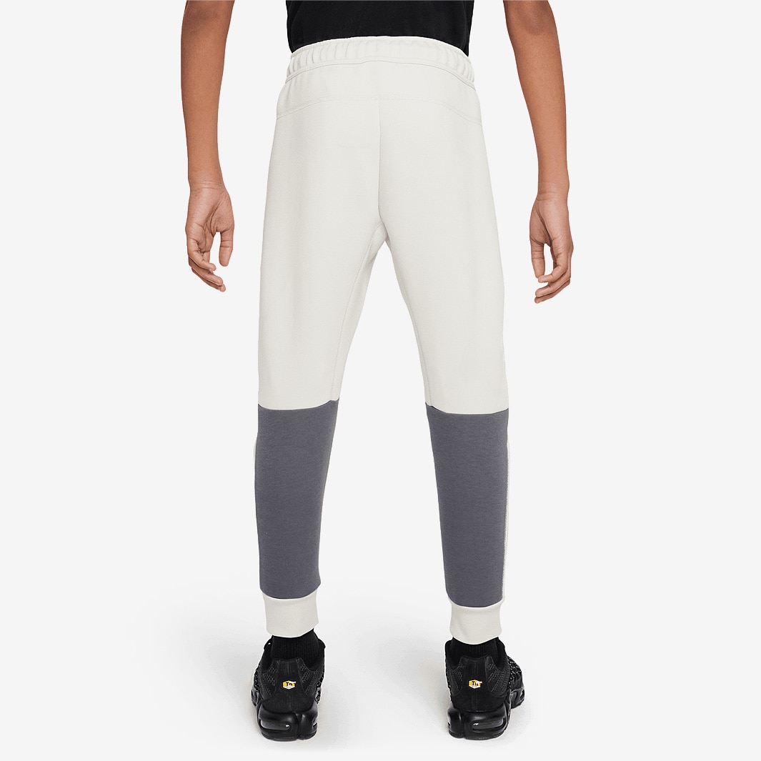 nike sportswear tech fleece light bone