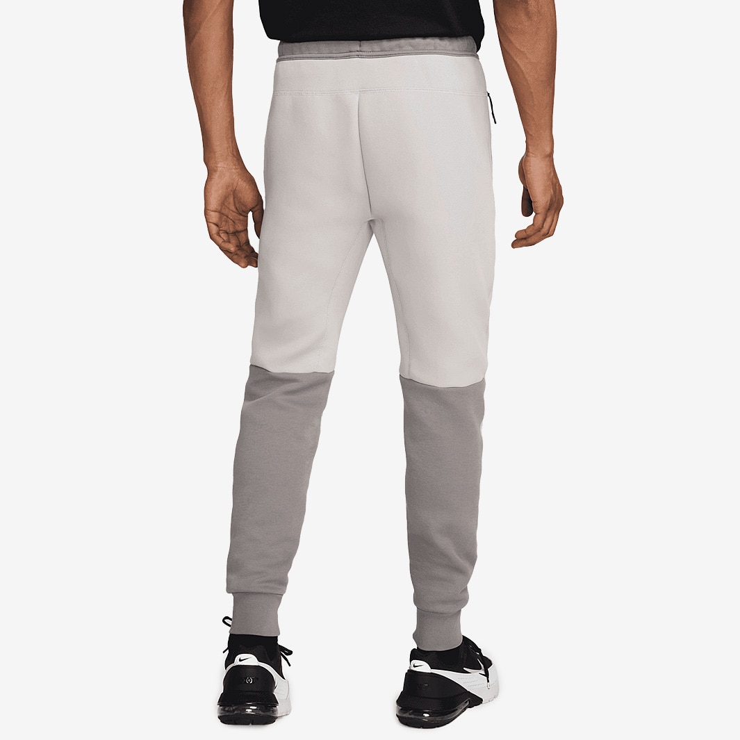 nike slim tech sweatpants