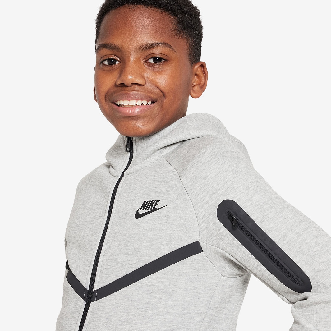 grey tech fleece top