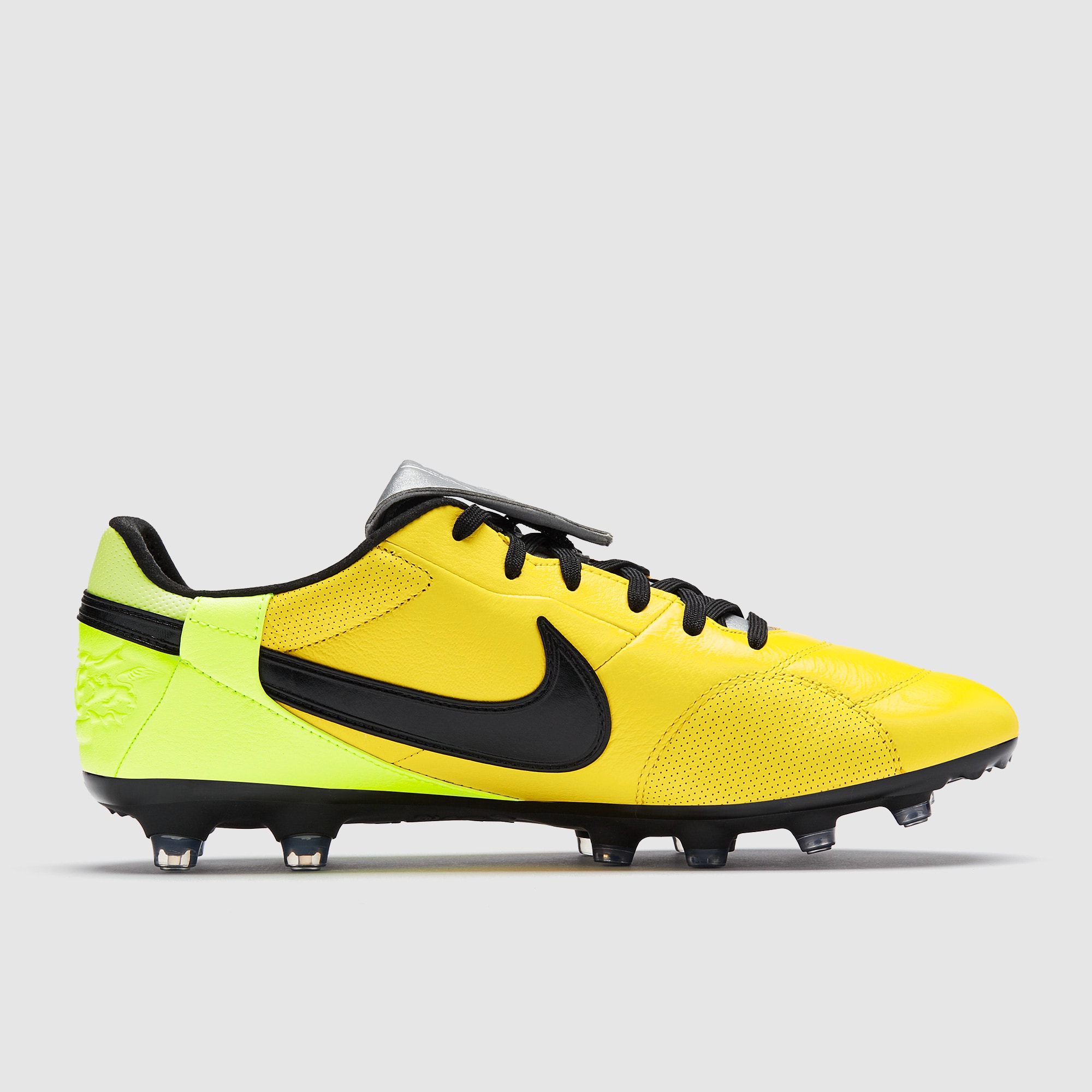 the new nike tekkie