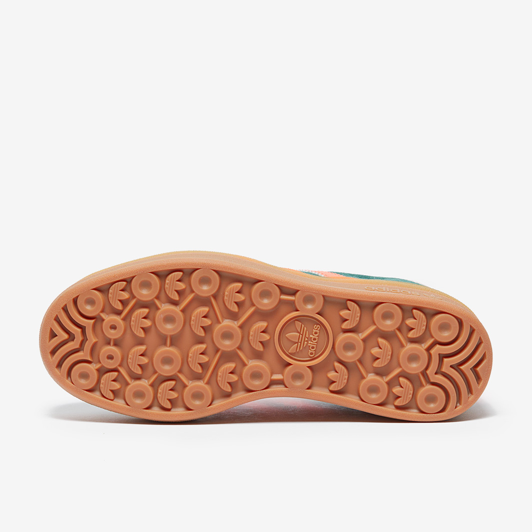 adidas Originals Older Kids Gazelle Bold (GS) - Collegiate Green/Signal Coral/Cream White - Trainers - Girls Shoes | Pro:Direct Soccer adidas Originals Older Kids Gazelle Bold (GS) - Collegiate Green/Signal Coral/Cream White - Trainers - Girls Shoes | Pro:Direct Soccer