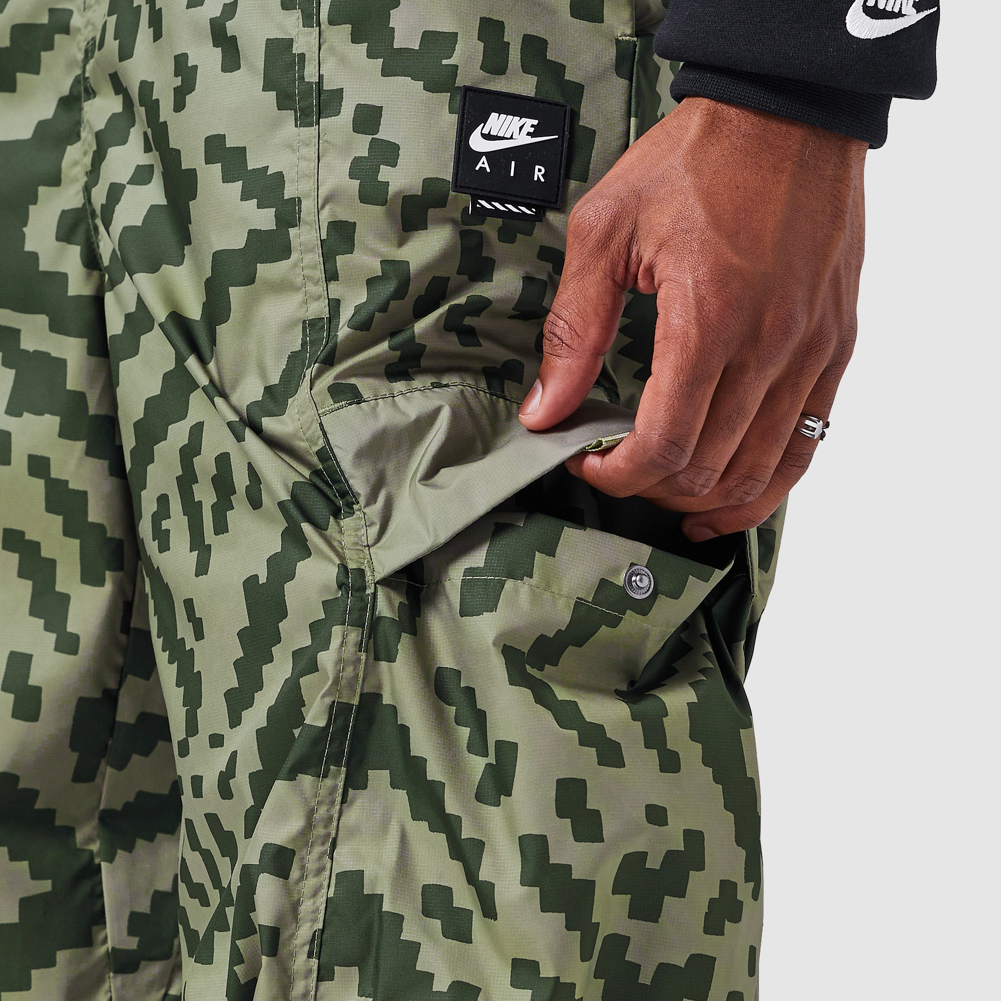 nike air woven cargo