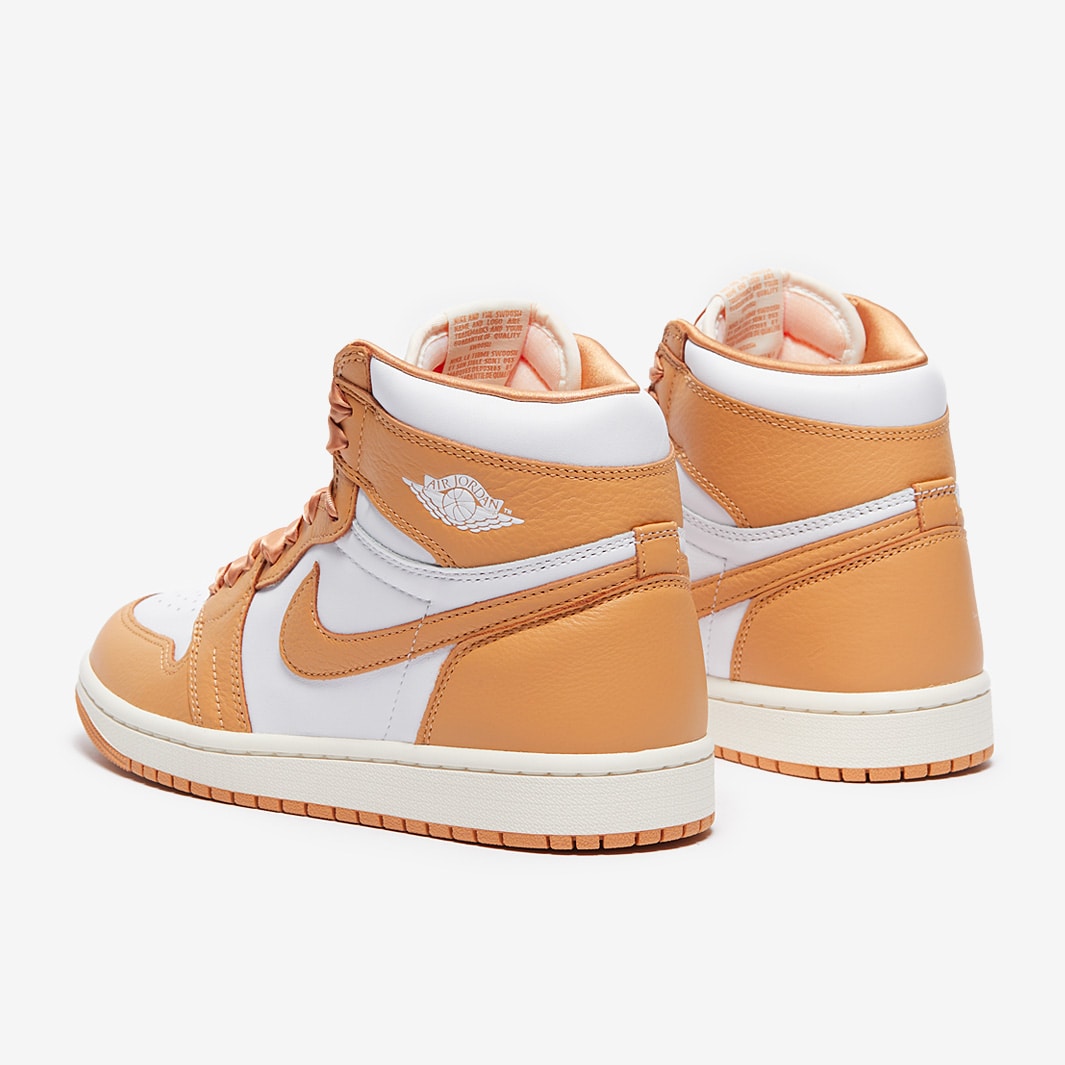 tan air jordan retro 1