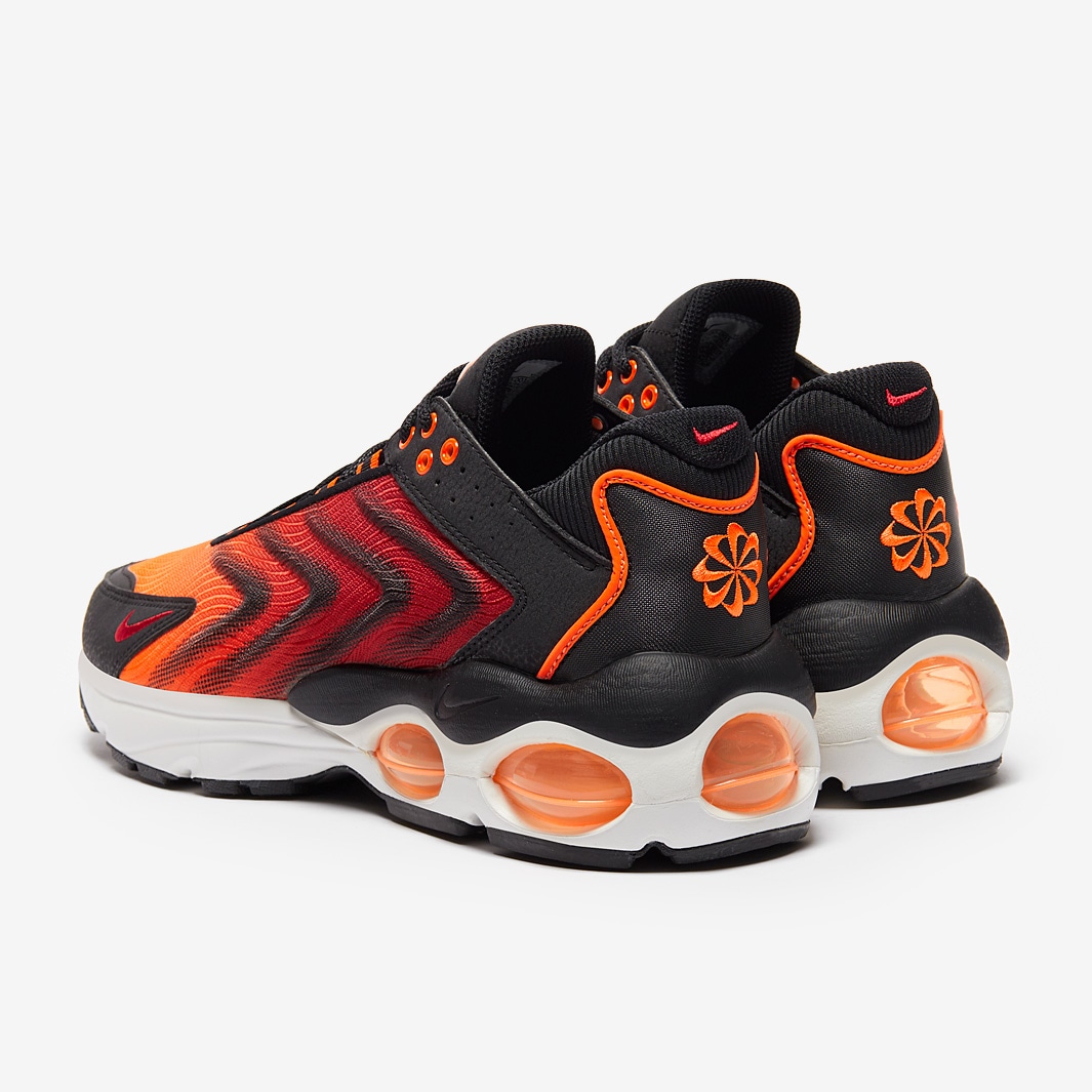 nike tavas orange